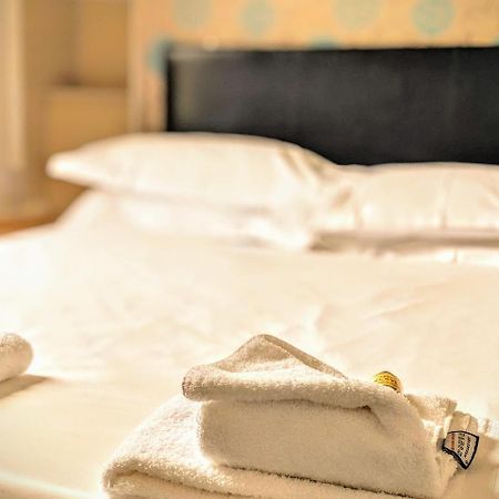 ברייטון Lifestyle Hotel - Russell Square מראה חיצוני תמונה