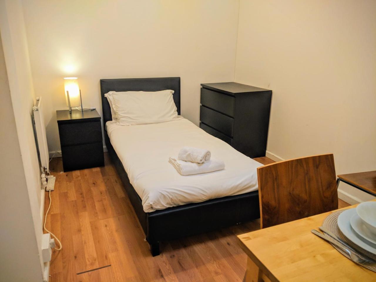 ברייטון Lifestyle Hotel - Russell Square מראה חיצוני תמונה